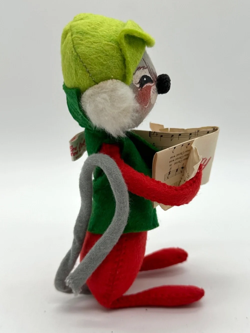 Vintage 1965 ANNALEE Doll MOUSE singing CHRISTMAS CAROLING Trapper Hat 6